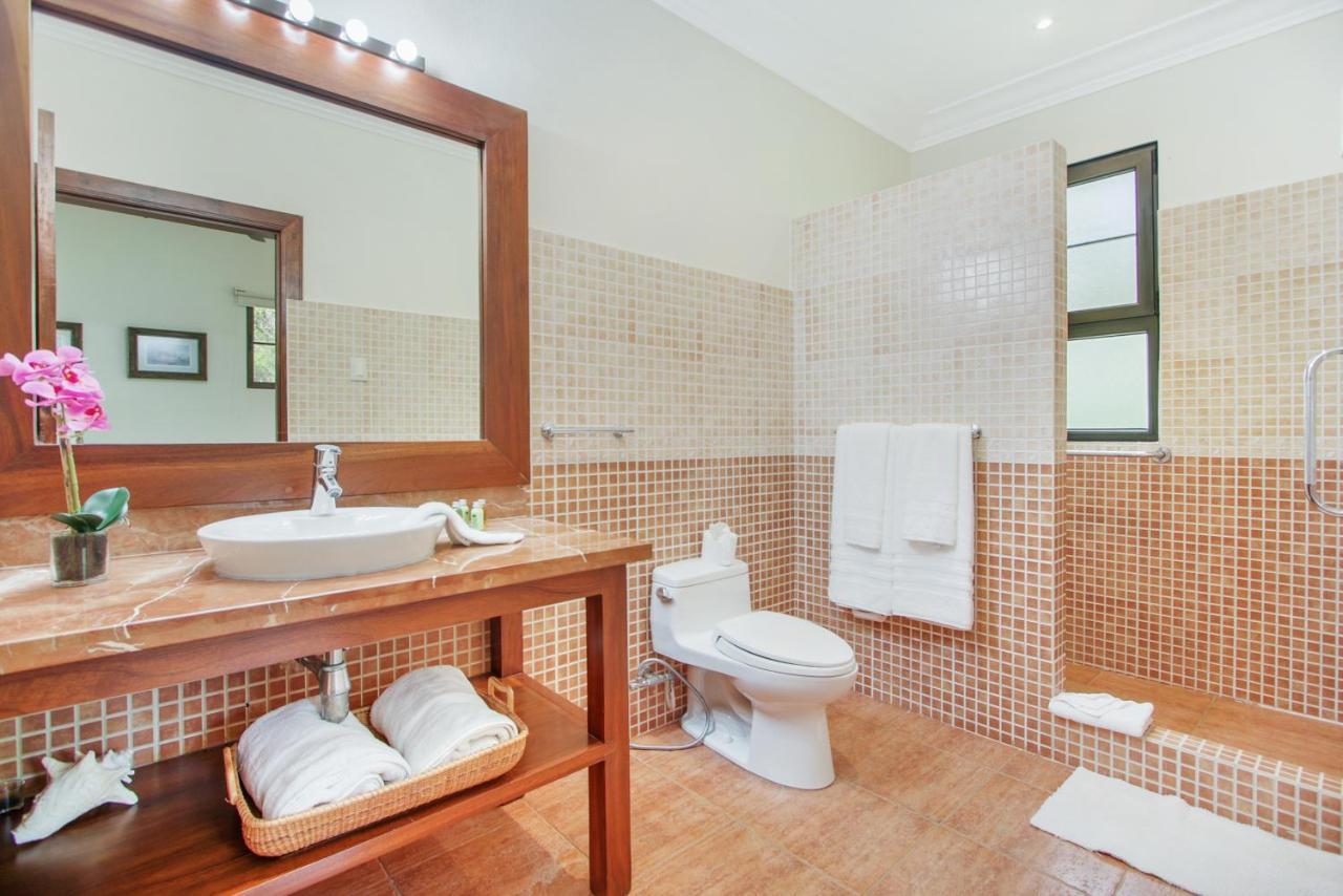 Villa Spacious 4 Bedroom With Pool, Touring Cart & Maid *