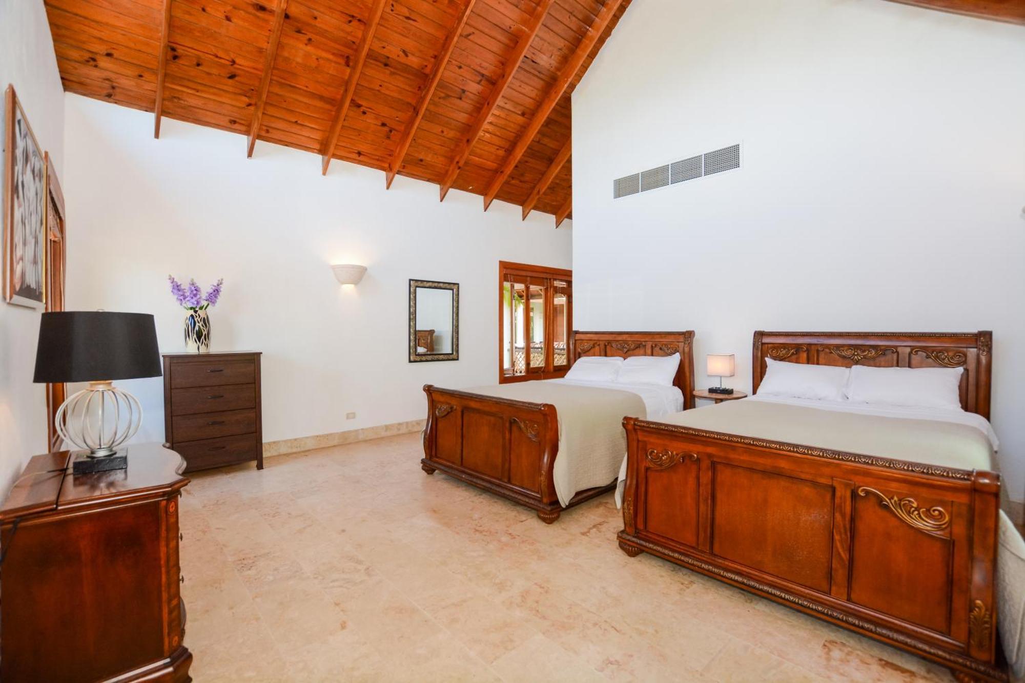 Villa Private Pool In Puntacana & Club
