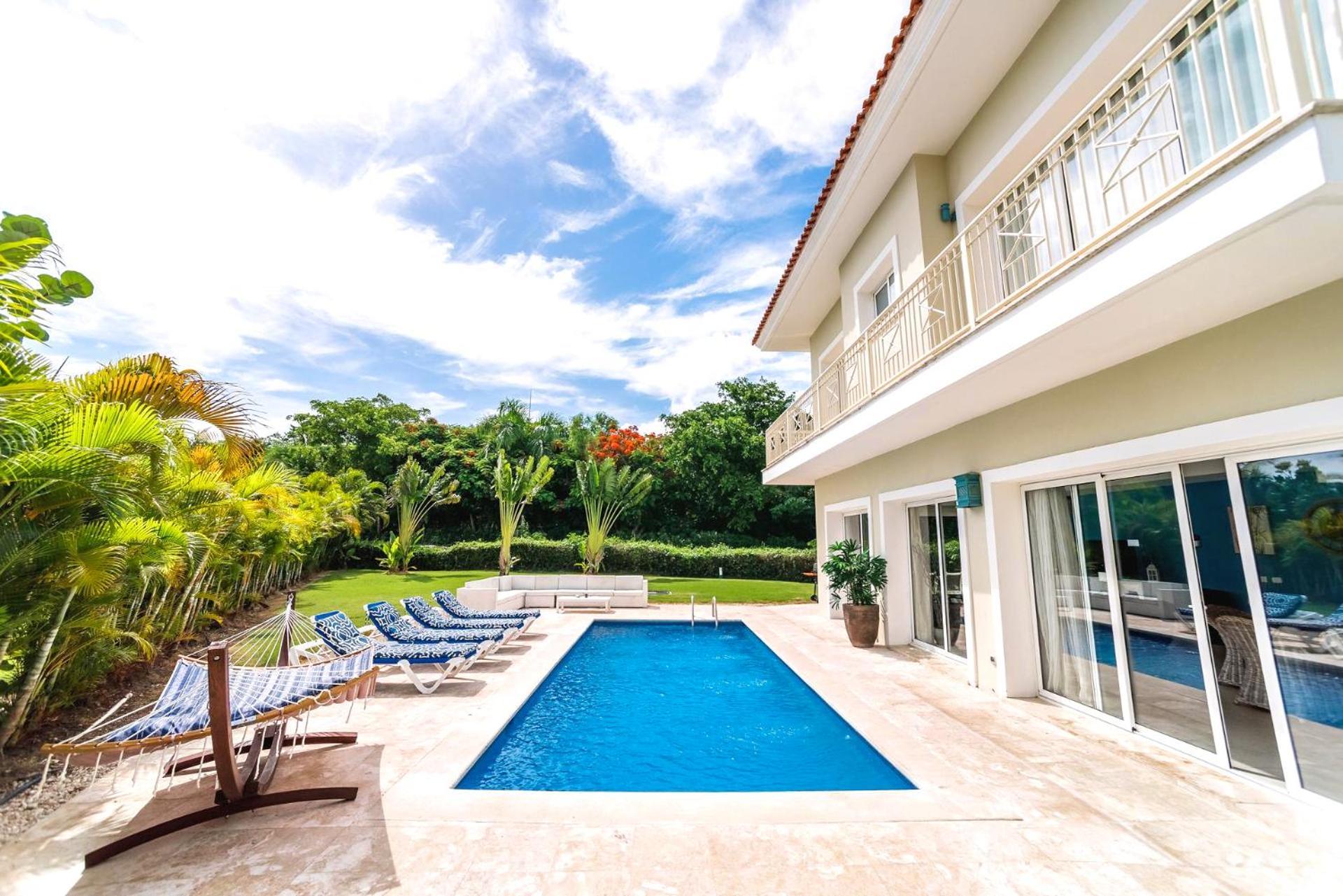 Luxury Private Villas With Pool, Private Beach, Bbq