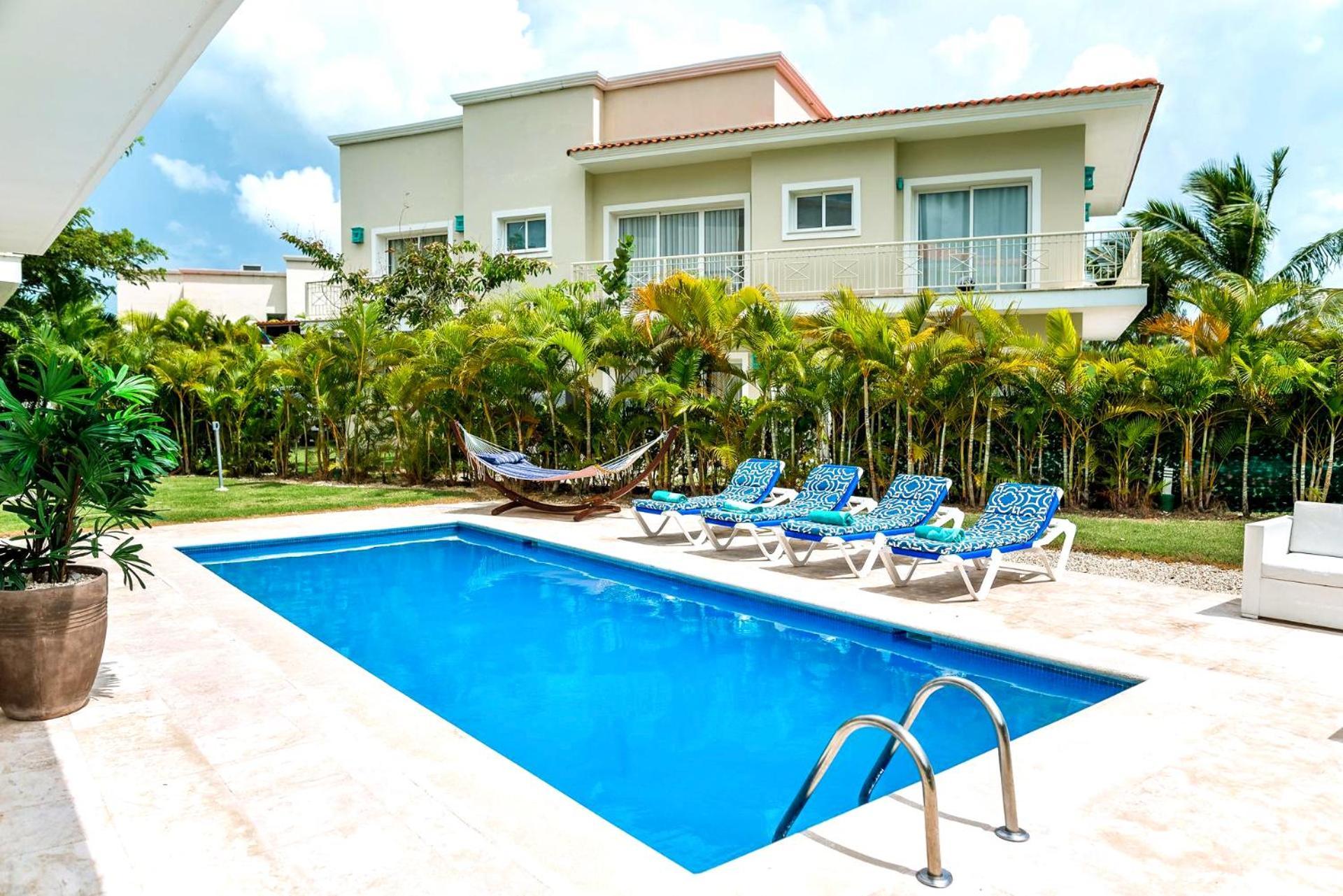 Villa Luxury Private Villas With Pool, Private Beach, Bbq