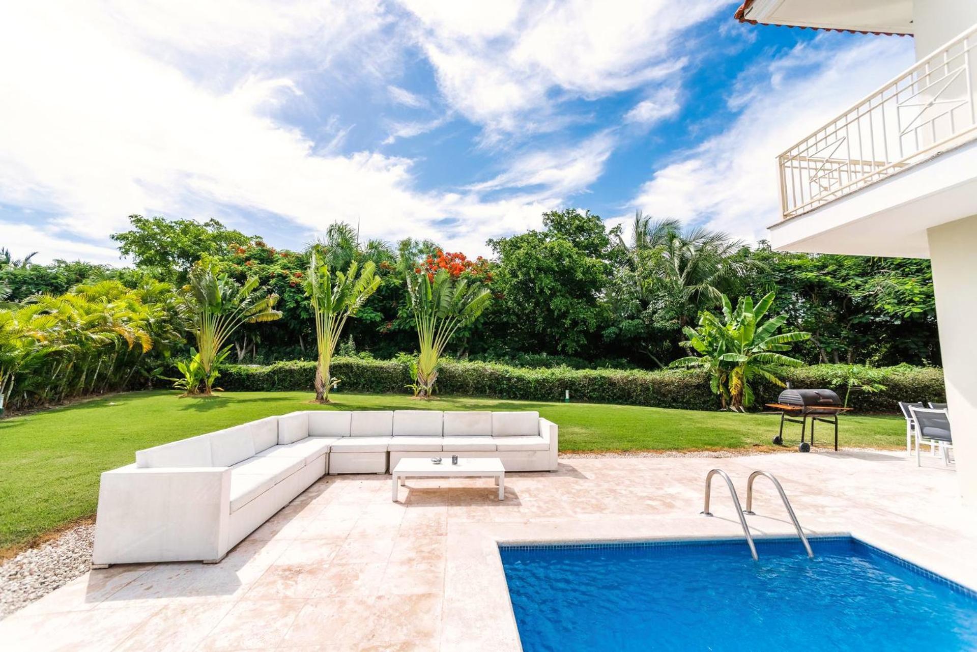 Villa Luxury Private Villas With Pool, Private Beach, Bbq *