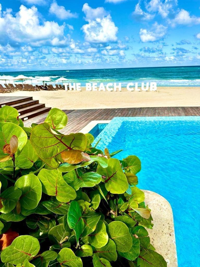 Beachside Oasis: Pool Views And Casino Access Punta Cana