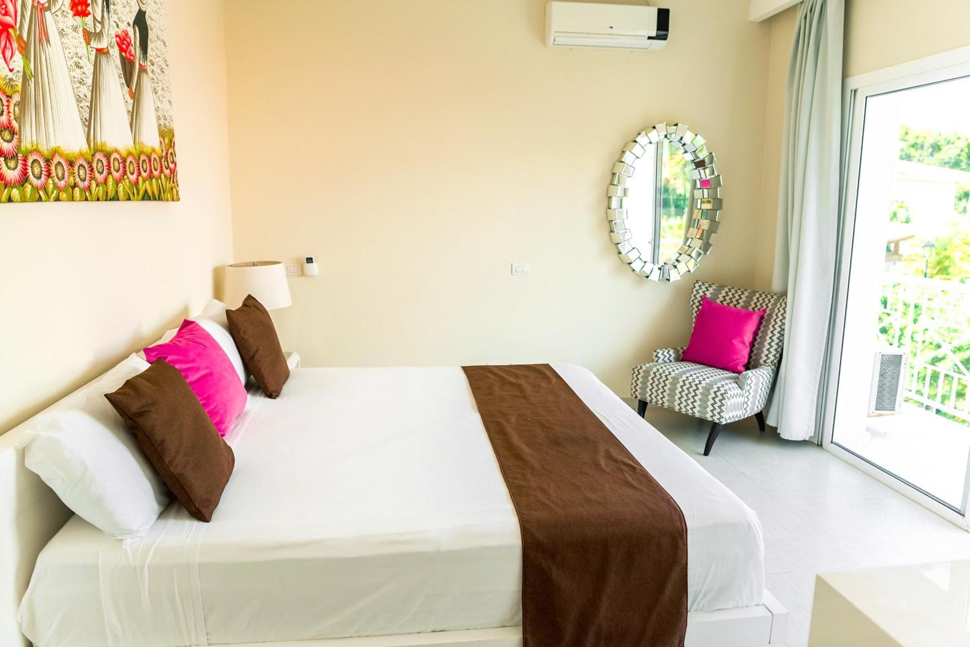 Luxury Private Villas With Pool, Private Beach, Bbq Villa