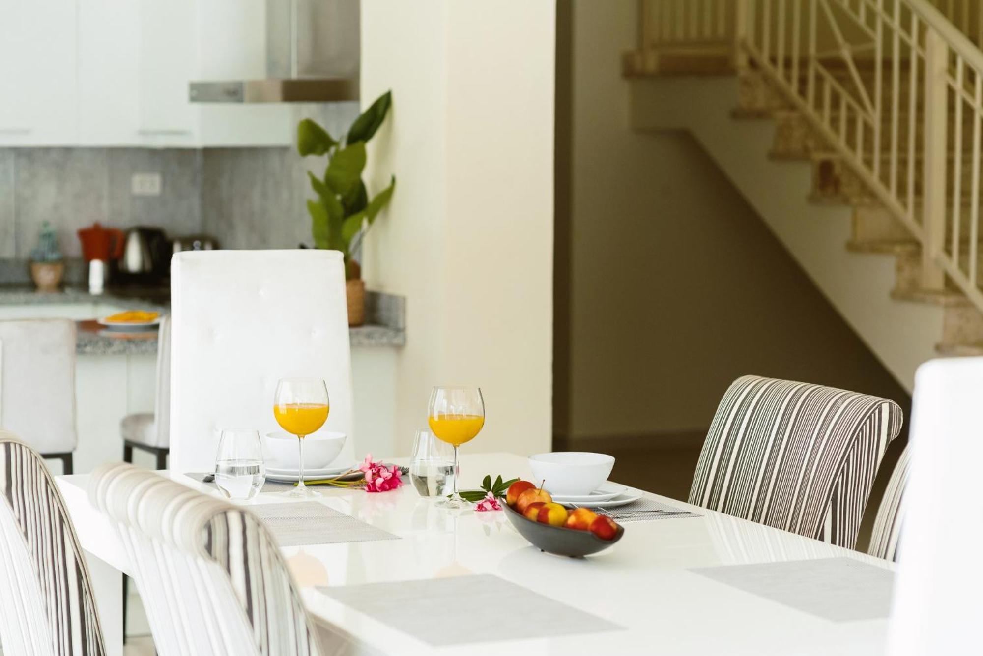 Luxury Private Villas With Pool, Private Beach, Bbq *