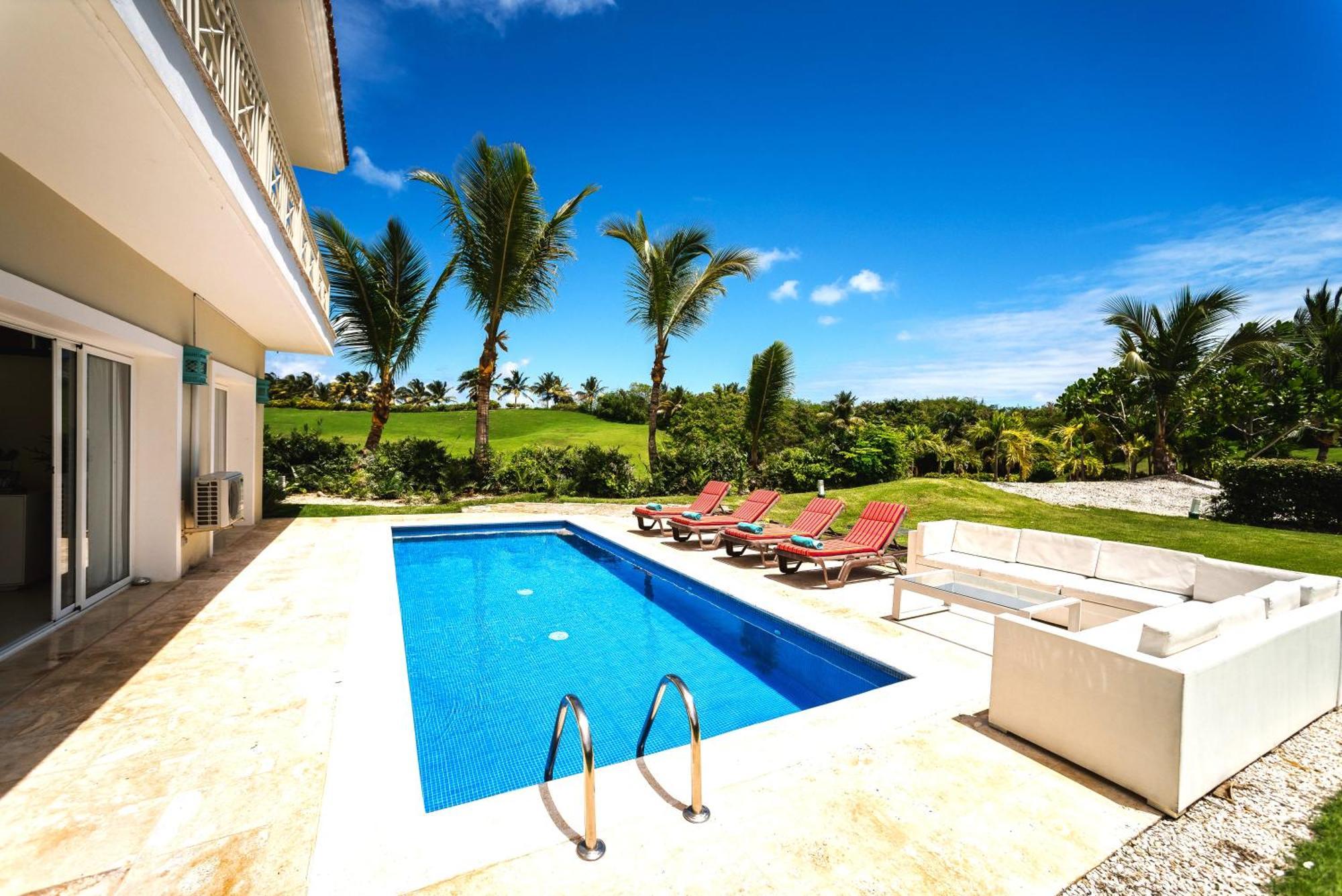 Villa Luxury Private Villas With Pool, Private Beach, Bbq *