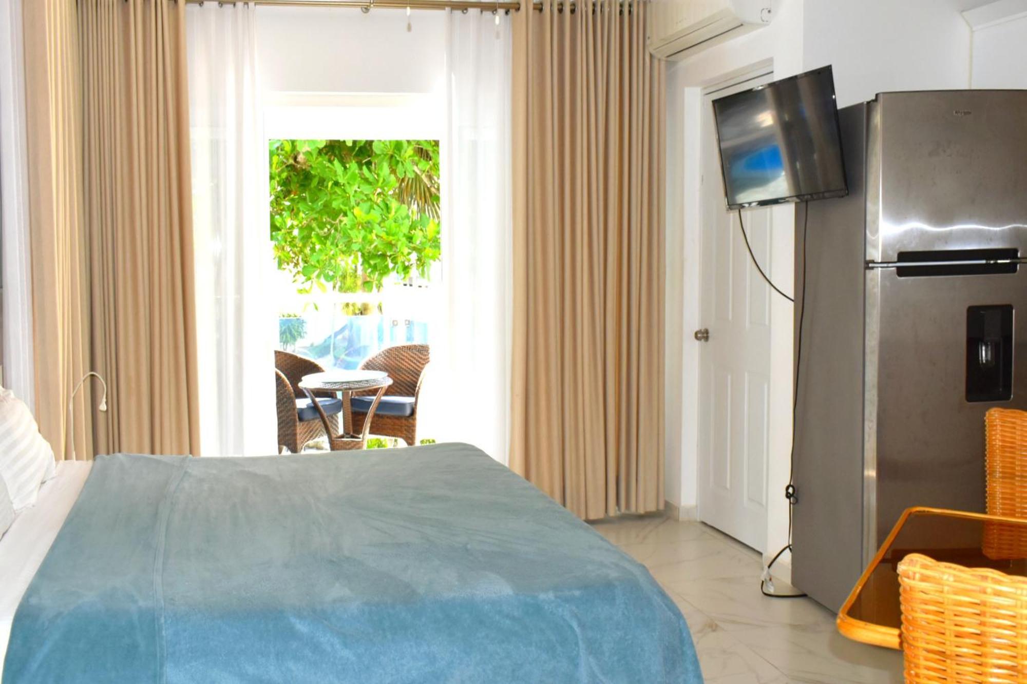 Hotel Tropical Casa Laguna 4*