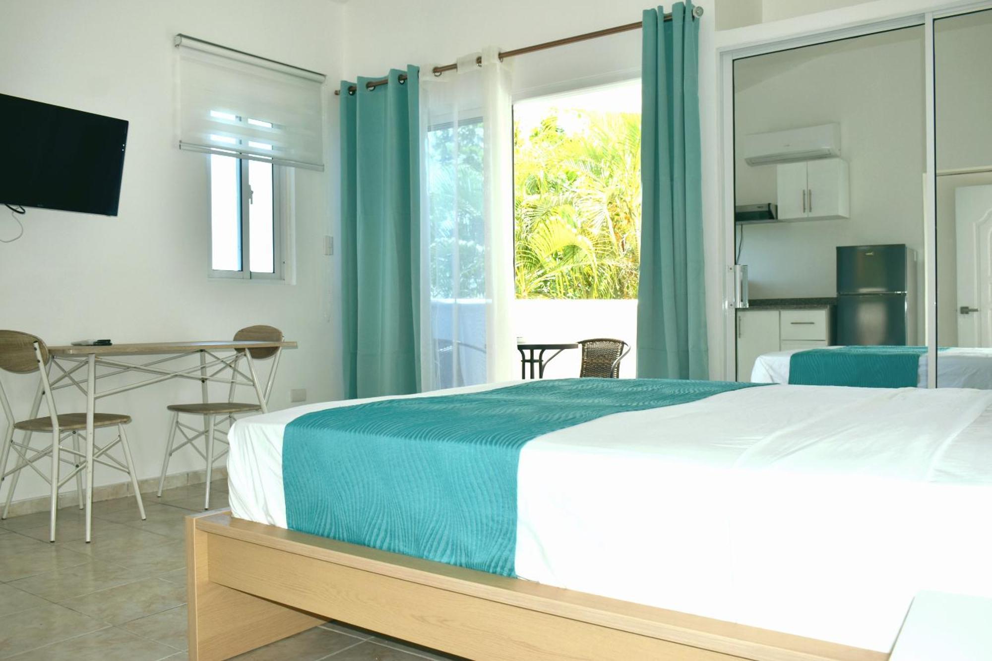 Tropical Casa Laguna Hotel 4*
