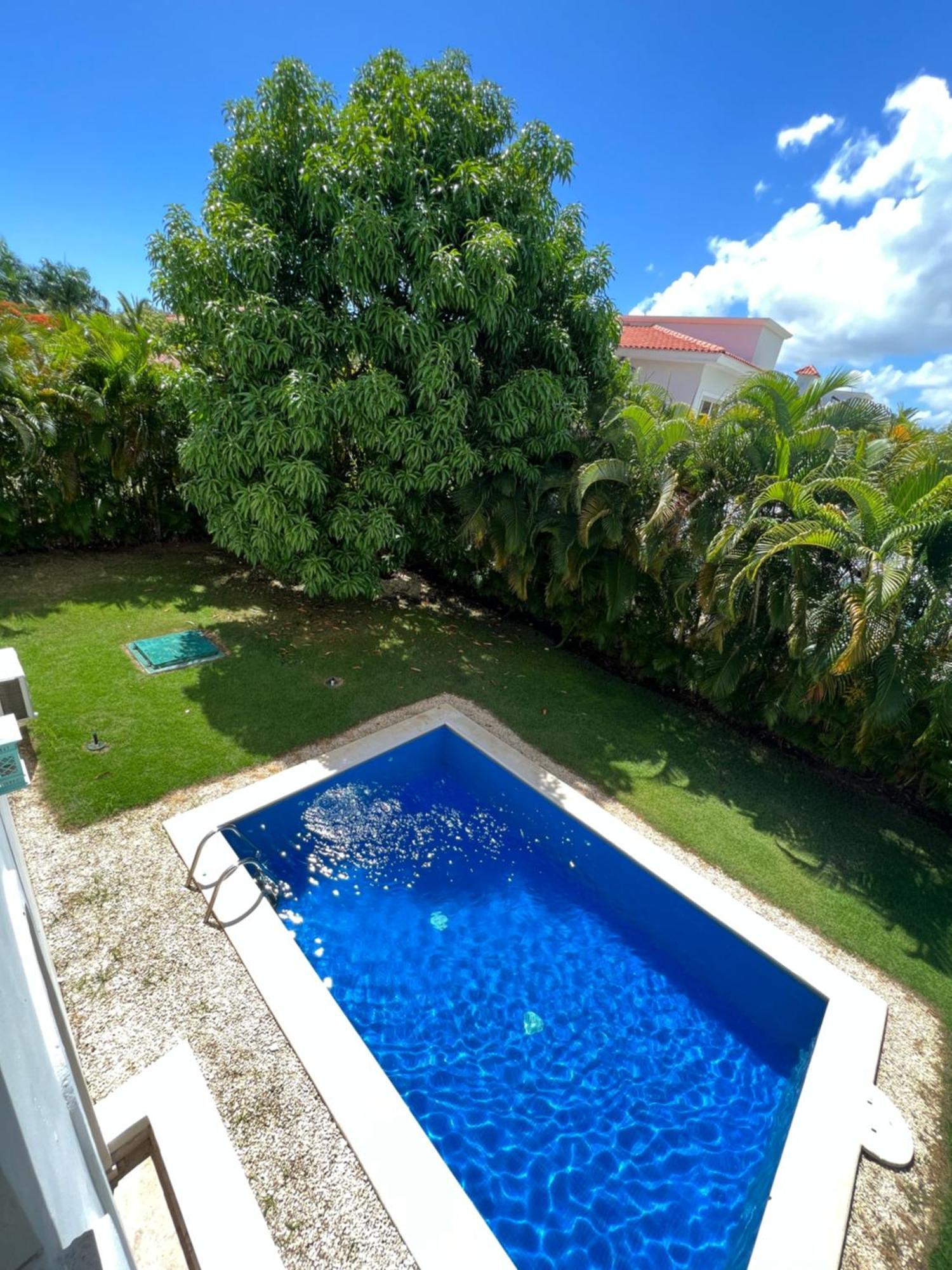 Villa Luxury Private Villas With Pool, Private Beach, Bbq *