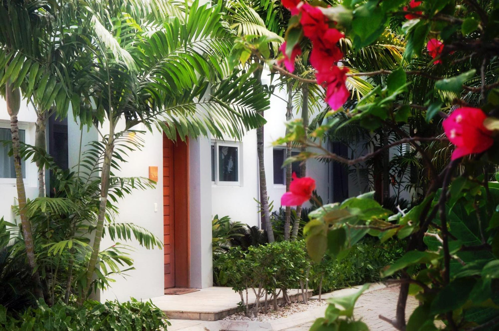 Instyle Residences At Infiniti Blu Aparthotel 4*