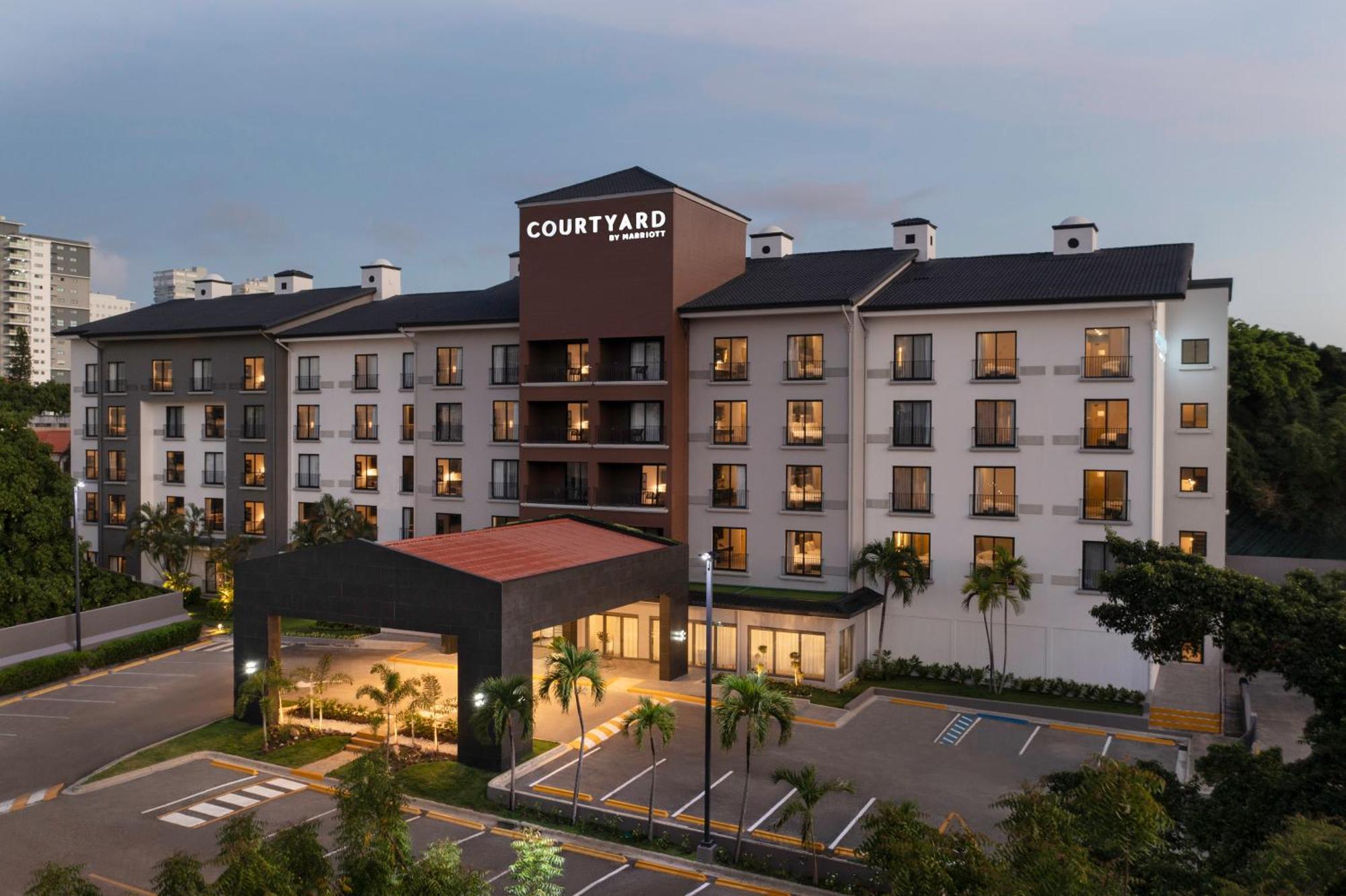Courtyard By Marriott Hotel Santo Domingo