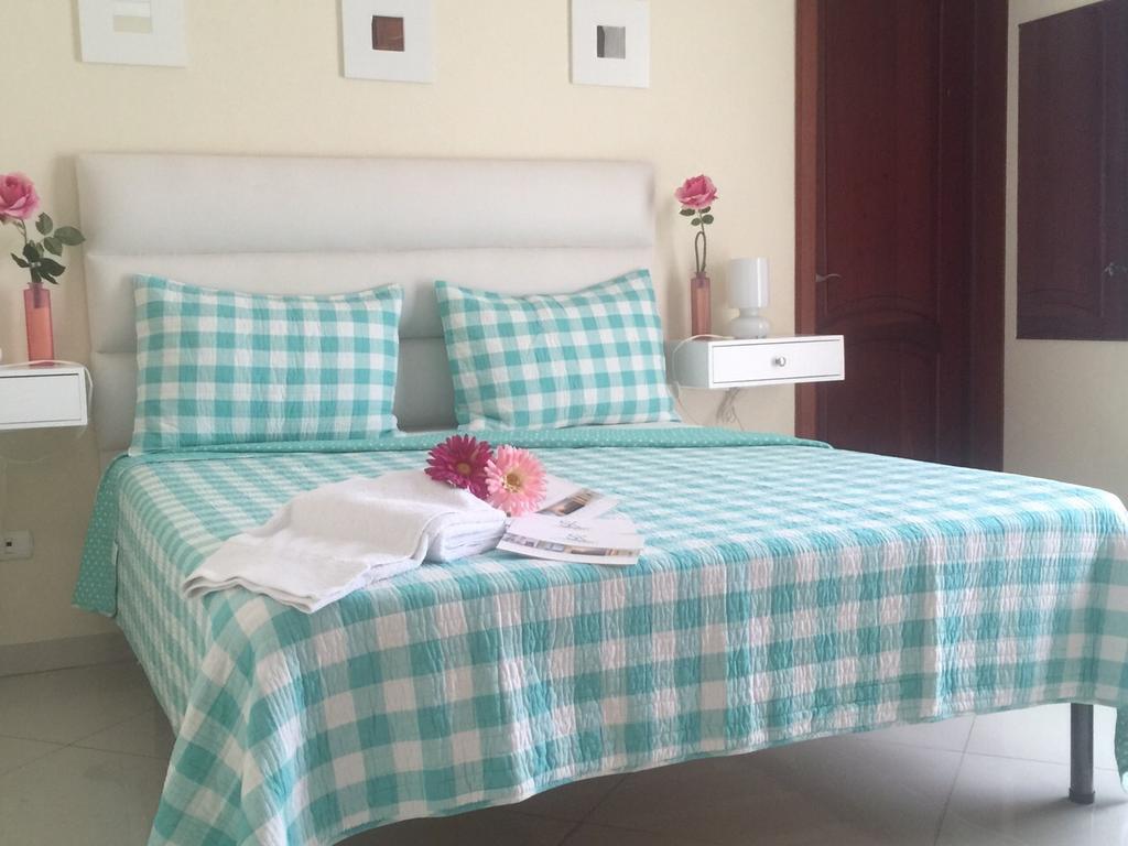 Shakey Aparthotel 3*