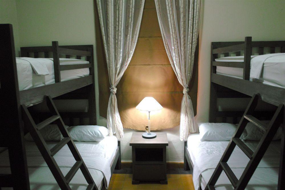 Santo Domingo Bed And Breakfast Hostel *