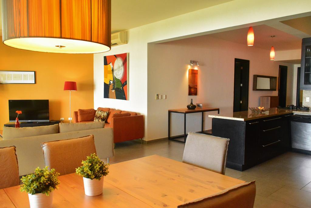 Instyle Residences At Infiniti Blu