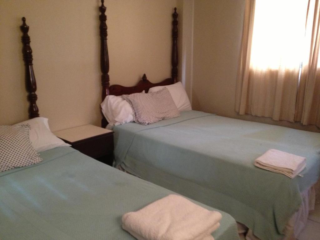 Plaza Yu Hostel *