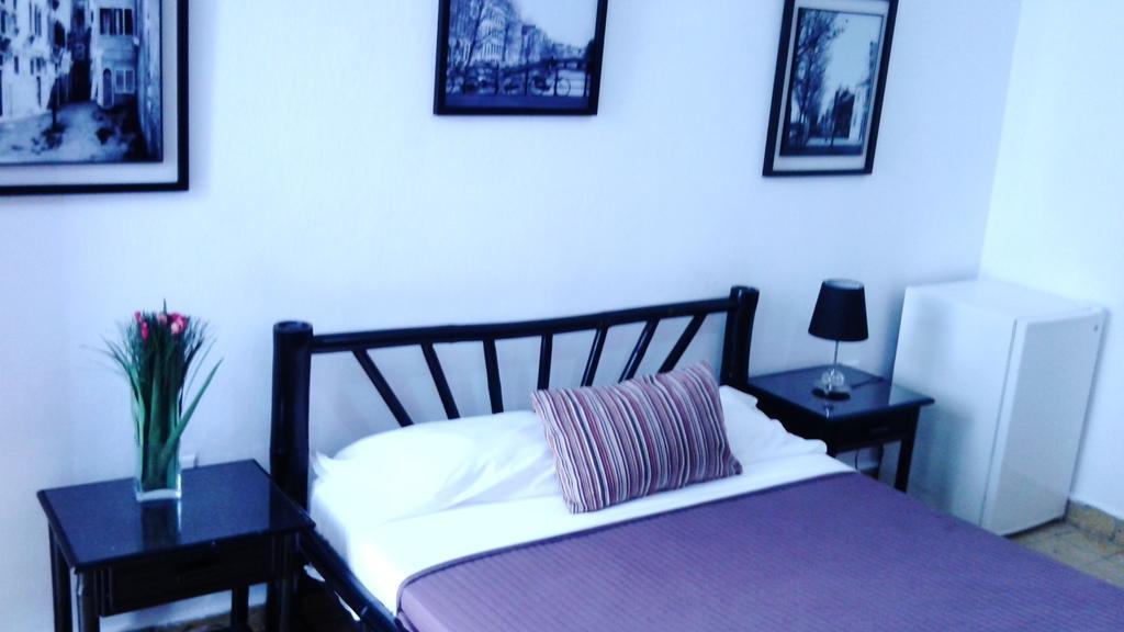 Class Colonial Hotel