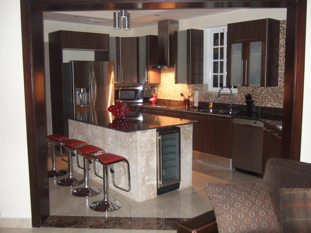 Majestic Villas #1 *