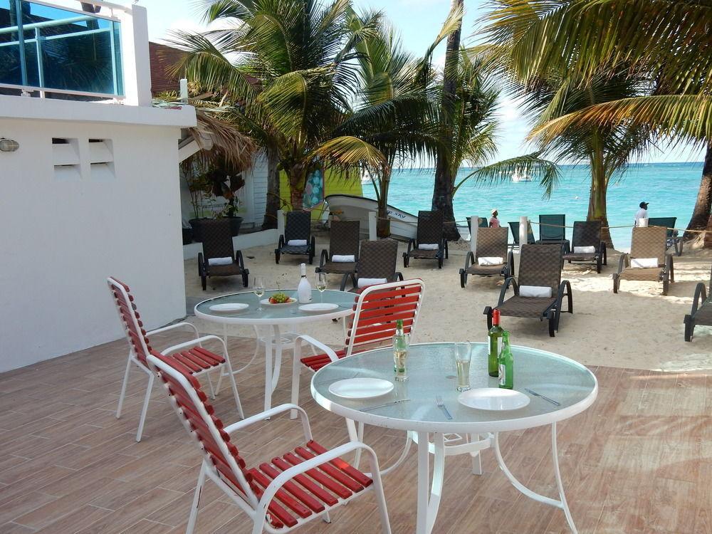 Green Coast Hotel