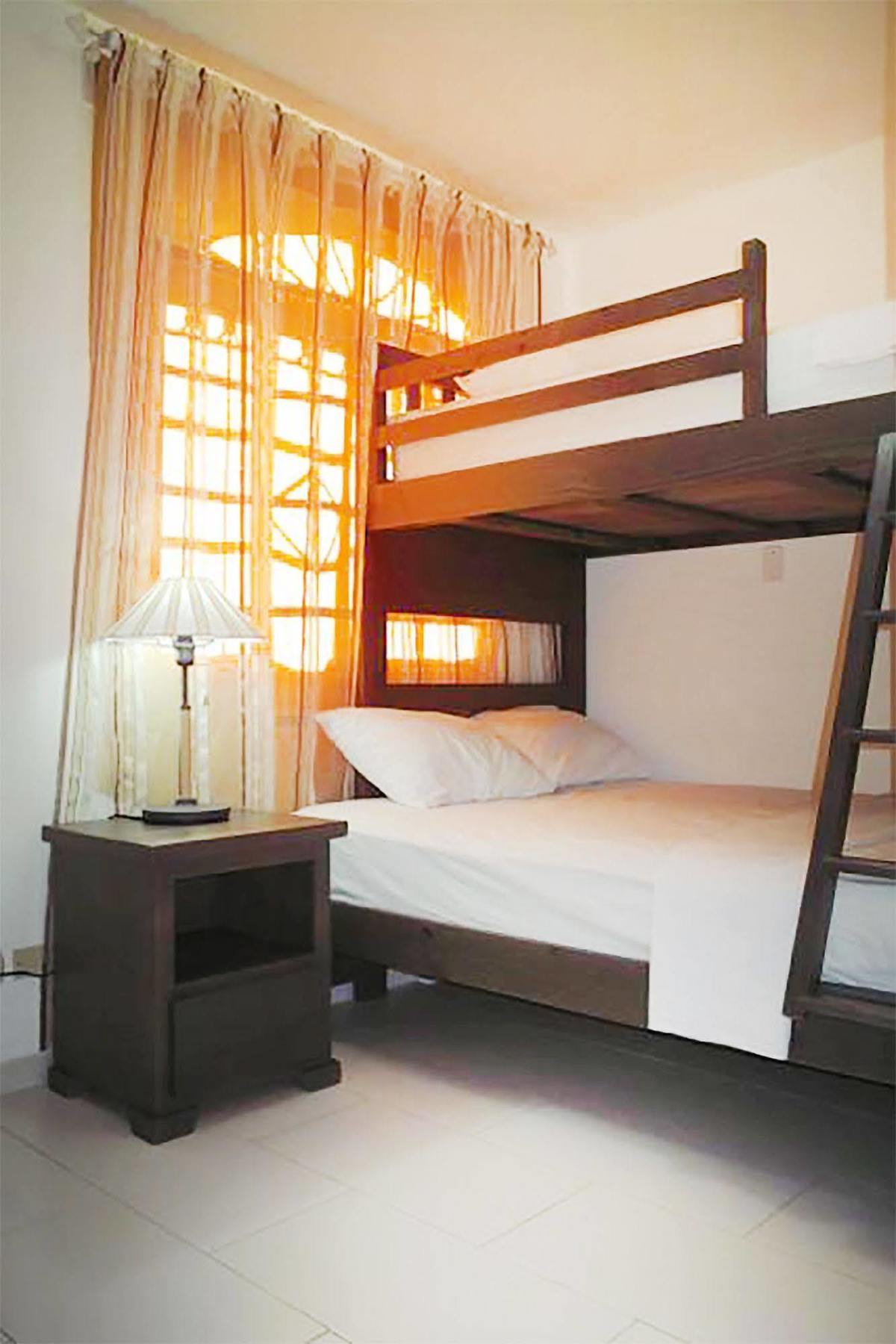 Santo Domingo Bed And Breakfast Hostel *