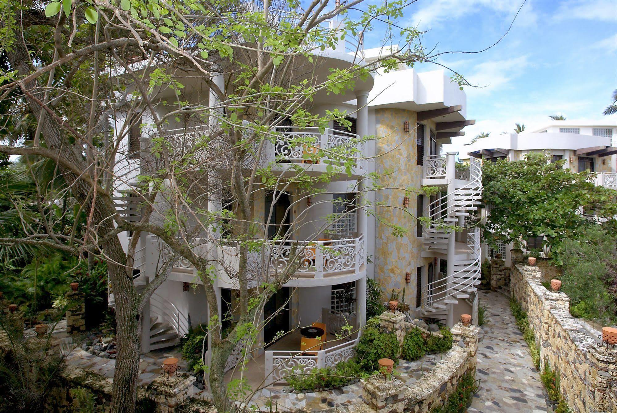 El Magnifico Aparthotel