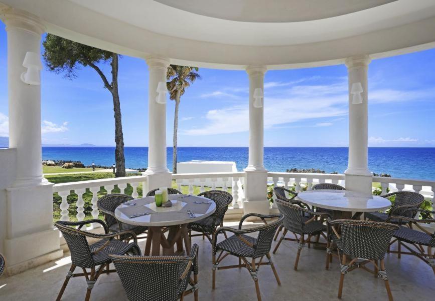 Private 2 Bedroom With Pool *