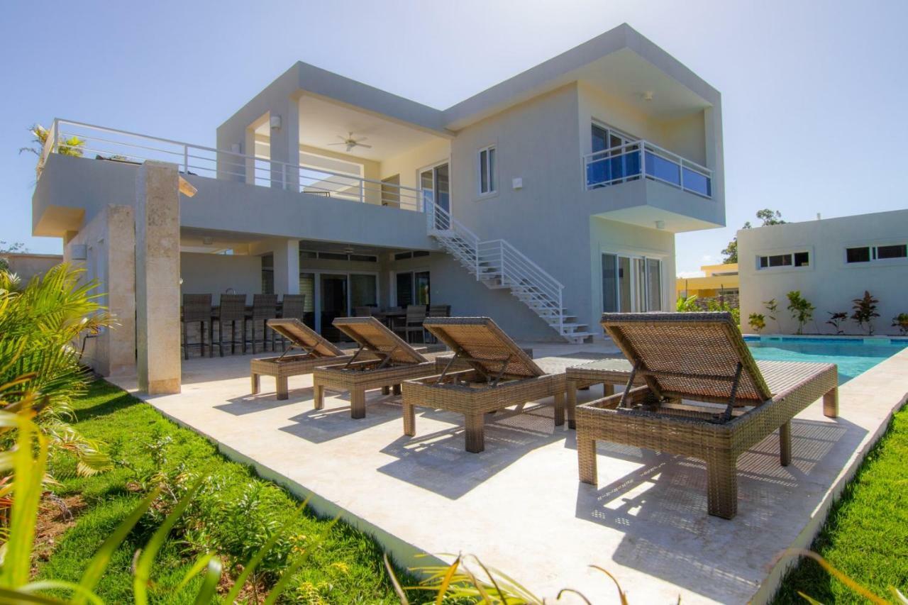 Villa Residencial Casa Linda
