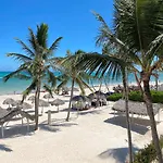 Fiesta Sol Caribe Beach Club And Spa