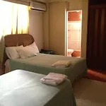 Hostal Plaza Yu