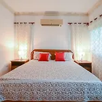 Los Almendros Apartment