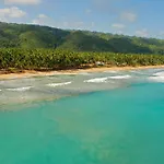 Beachfront Luxury Villa