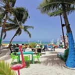 Coral Suites Beach Club & Spa Playa Los Corales