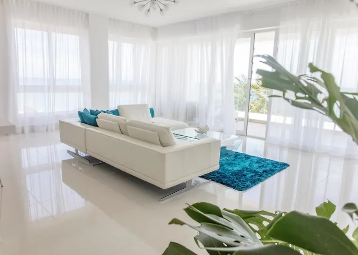 Sea Winds With Direct Ocean Views