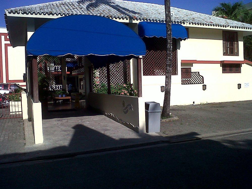 Hotel By The Sea 3*