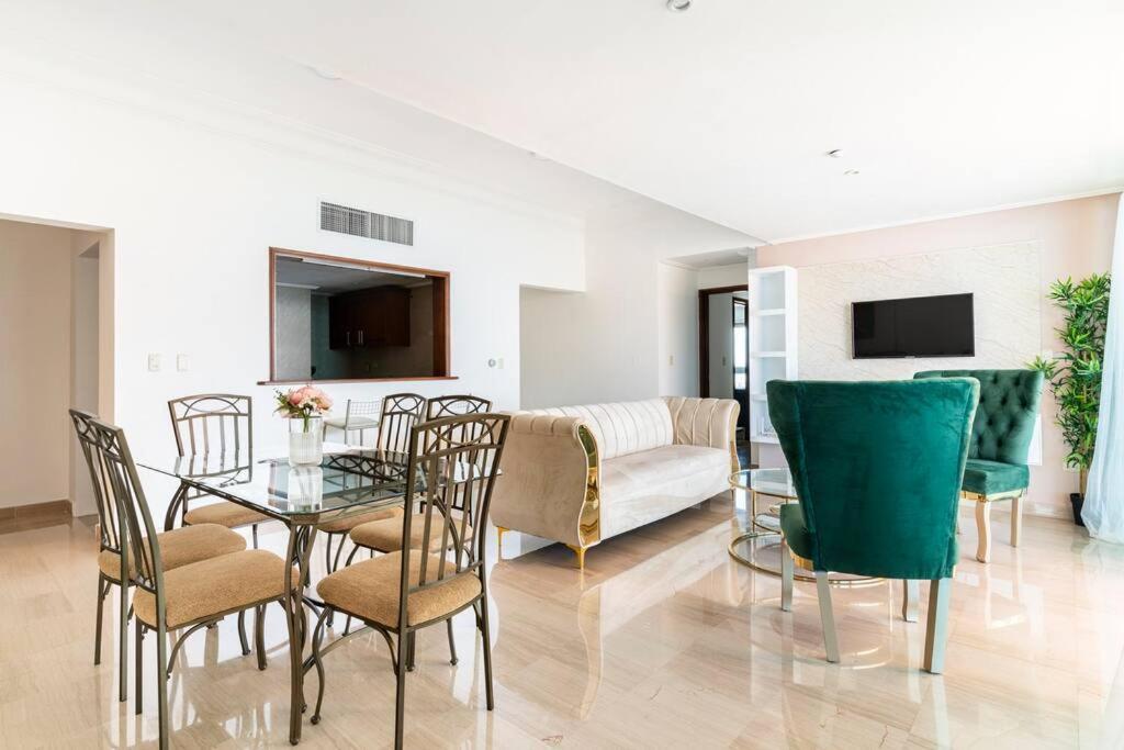 Gateway For And Your Loves Ones I Sleeps 6 Santo Domingo