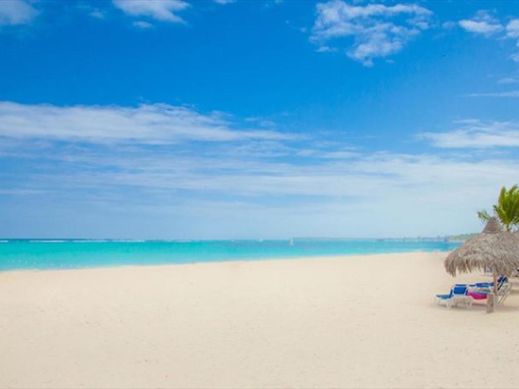 Beach B2 * Punta Cana