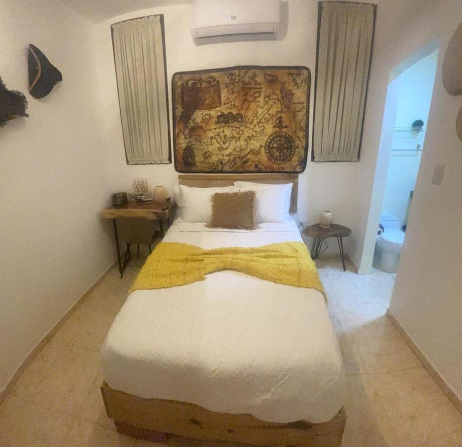 27 Colonial, Centro Historico Hotel