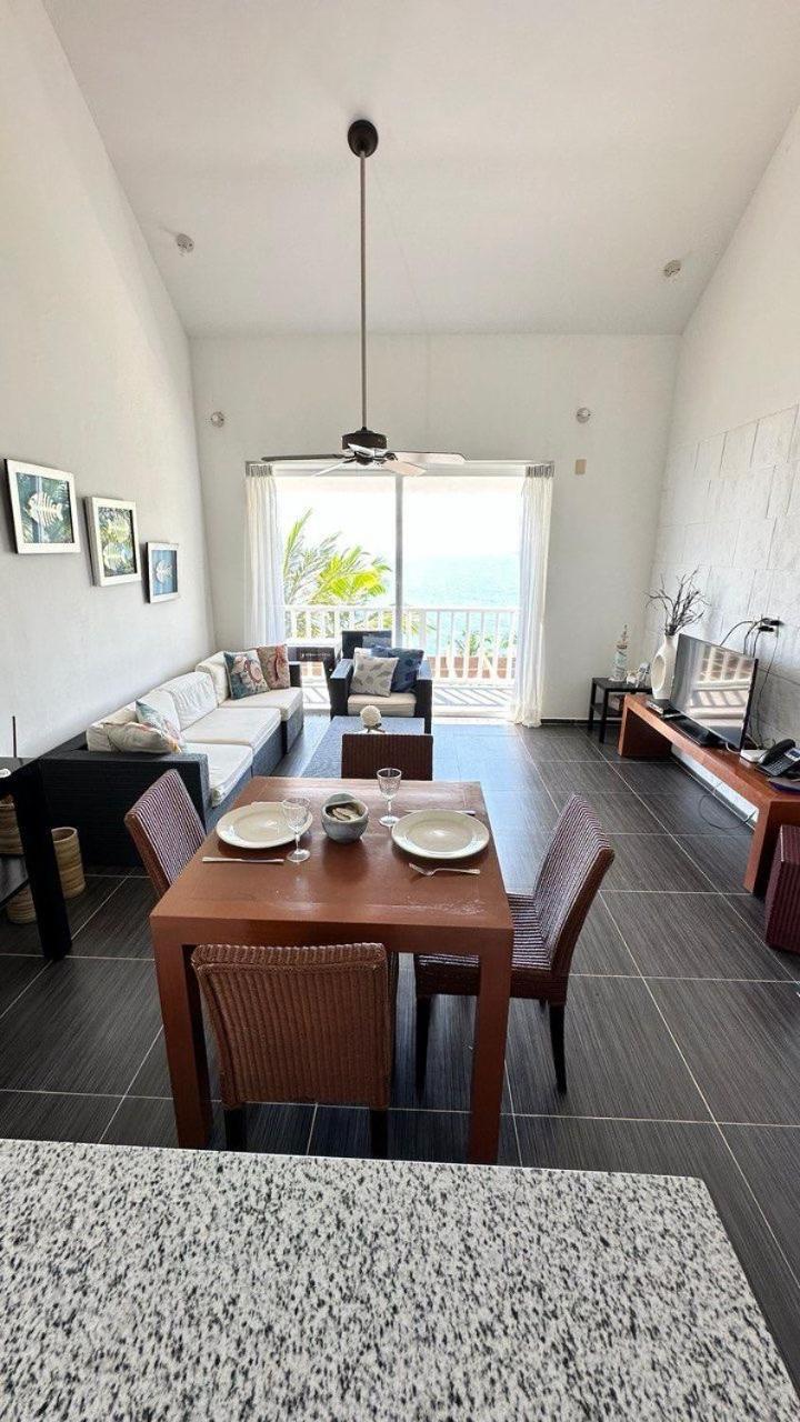 Vista Mare Spectacular Ocean View Floor 1-bedroom Condo, *