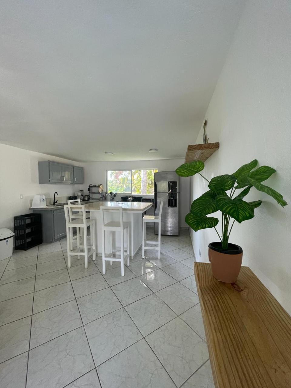 Aparthotel Hummingbird 3*