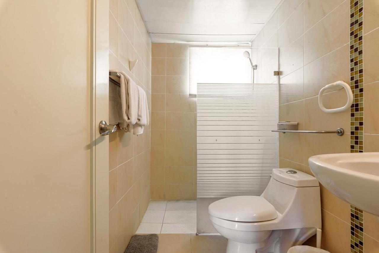 Escape Oceanfront 3br In Avenida Espana 9flr With Pool Apartment *