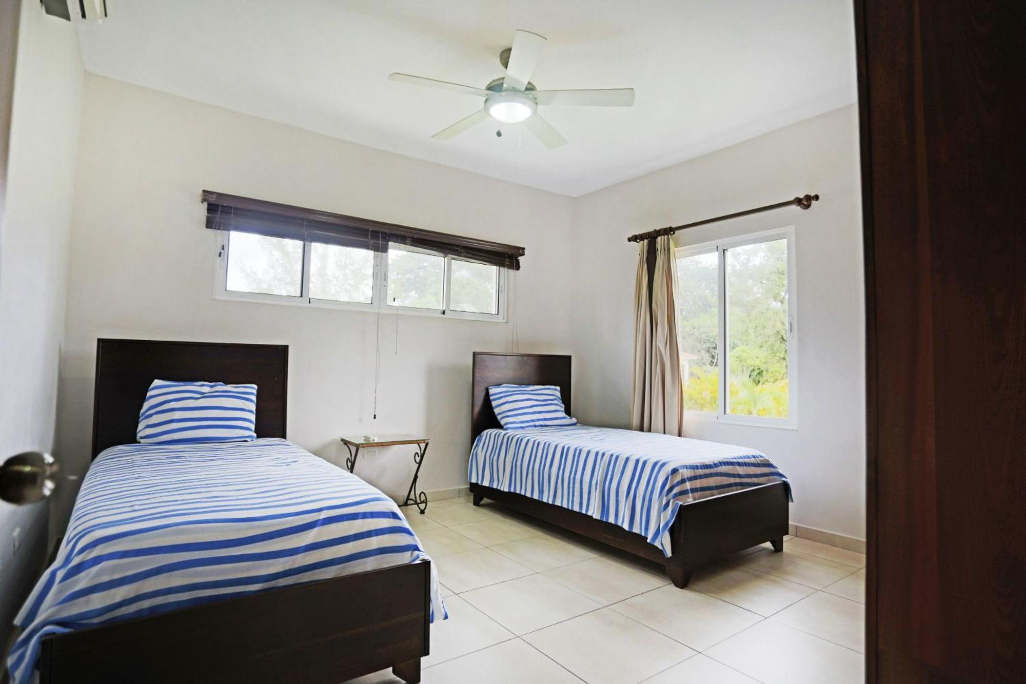 Hotel Ocean Village 3*