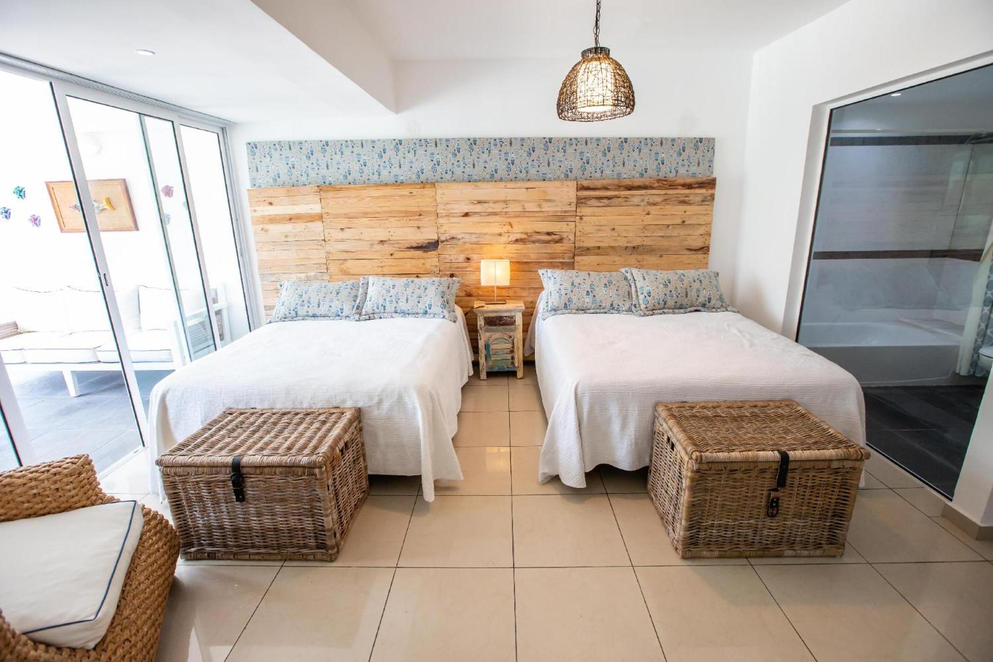 Apartment Beachfront 4beds Jacuzzi Privacy Full Kitchen
