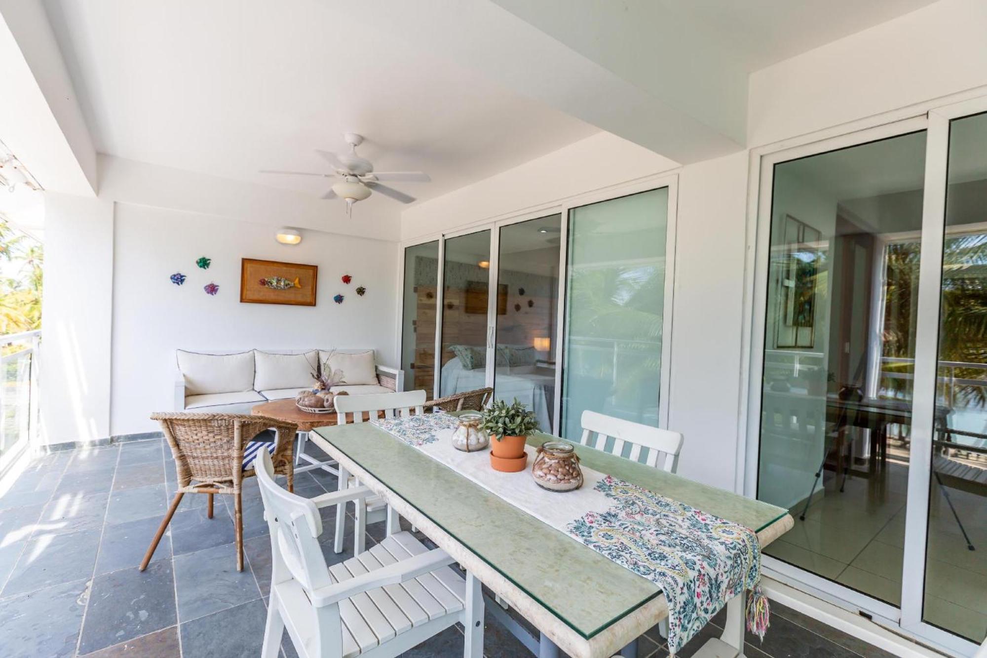 Beachfront 4beds Jacuzzi Privacy Full Kitchen *
