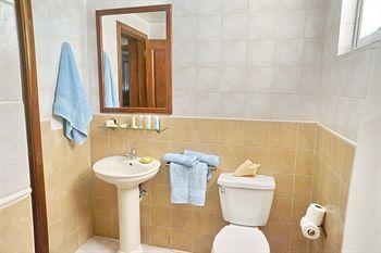 Corales & Aparts Ocean View Hotel