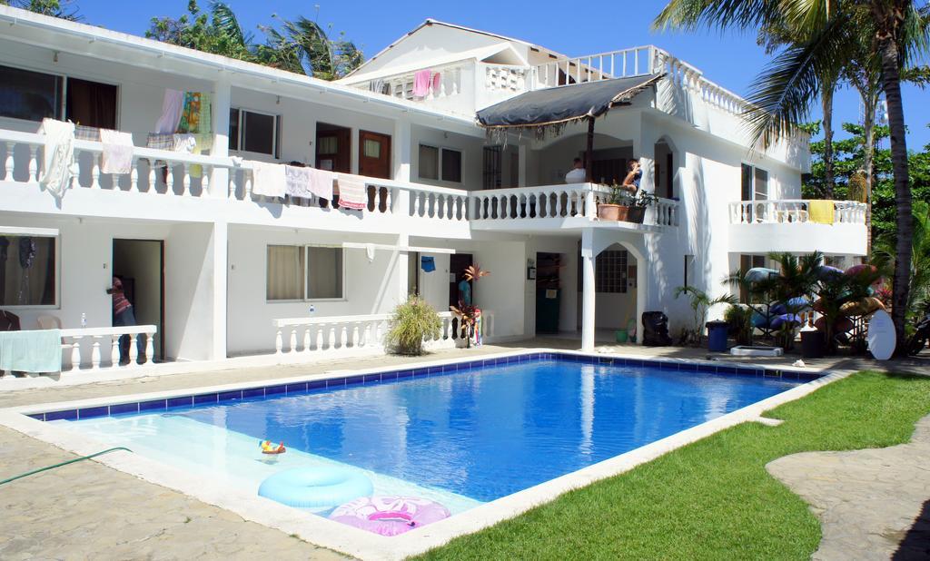 Hummingbird Aparthotel Cabarete