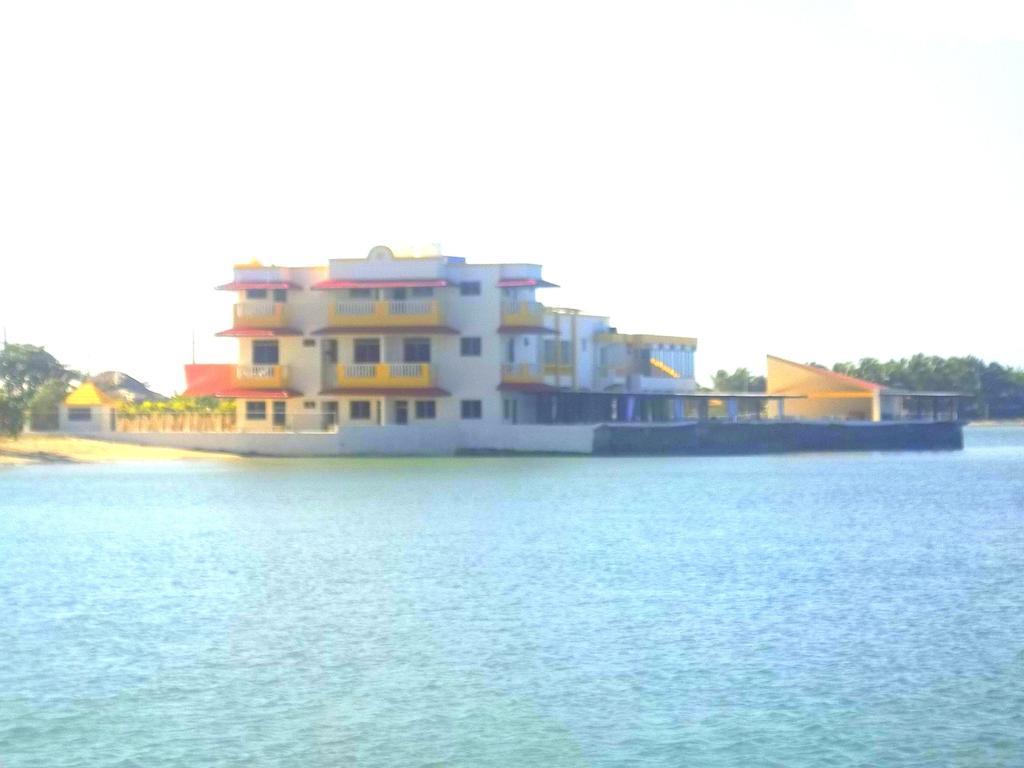 Hotel Marbella Montecristi Rep. Dom. San Fernando de Monte Cristi