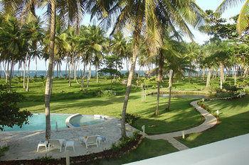 Baoba Resort 3*