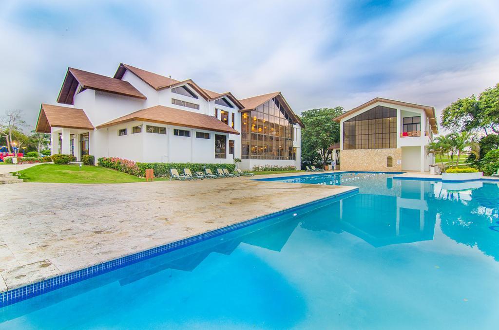 Deluxe At Ocean Village Villa *