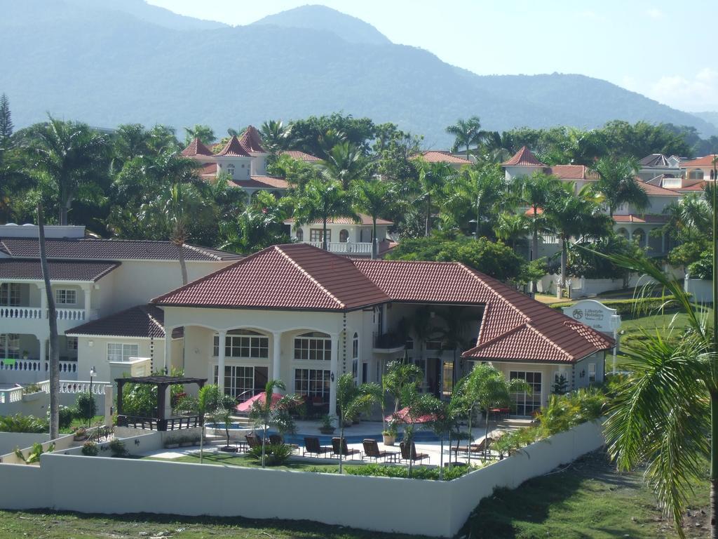 Majestic Villas #1