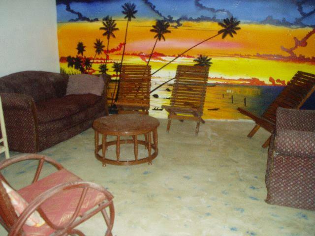 Sun Camp Dr Eco-village Munoz