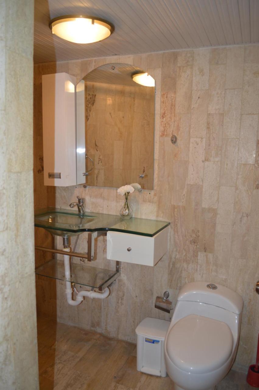 Large Beautifull With Sea And Park View Santo Domingo
