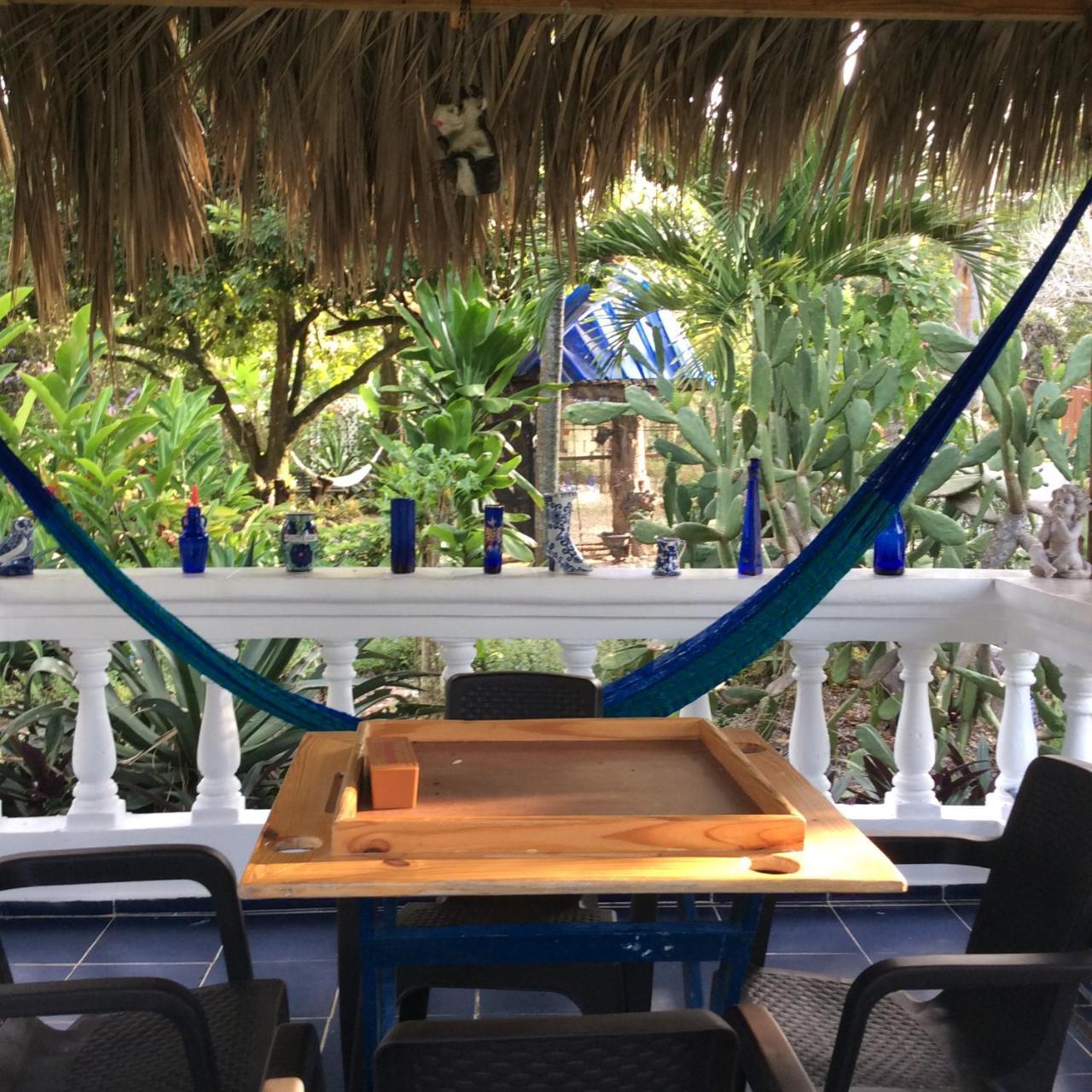Hostel Sana El Jardin Secreto *